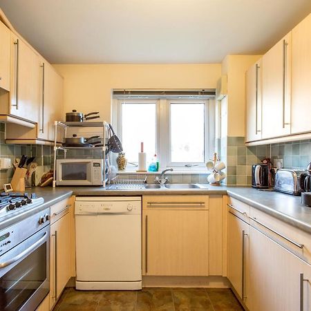 Central & Stylish 3 Bedroom, 2 Bath, Free Parking Эдинбург Экстерьер фото