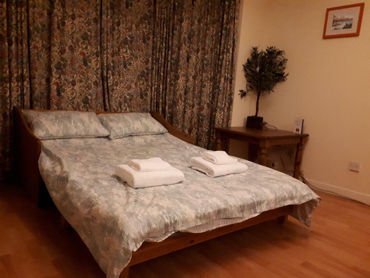 Central & Stylish 3 Bedroom, 2 Bath, Free Parking Эдинбург Экстерьер фото