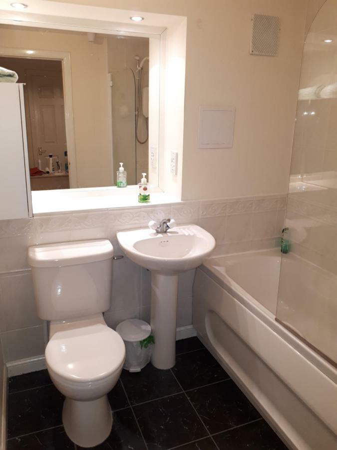 Central & Stylish 3 Bedroom, 2 Bath, Free Parking Эдинбург Экстерьер фото