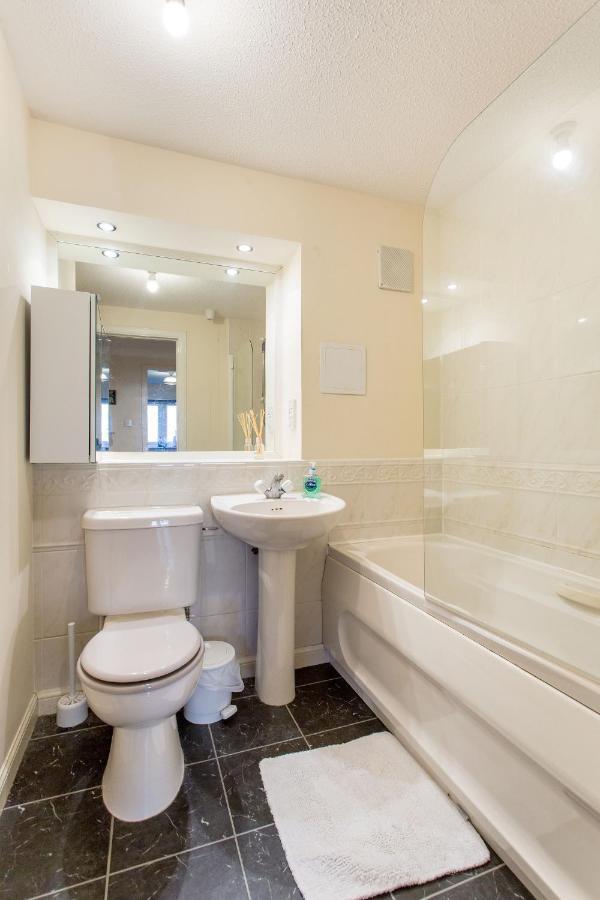 Central & Stylish 3 Bedroom, 2 Bath, Free Parking Эдинбург Экстерьер фото