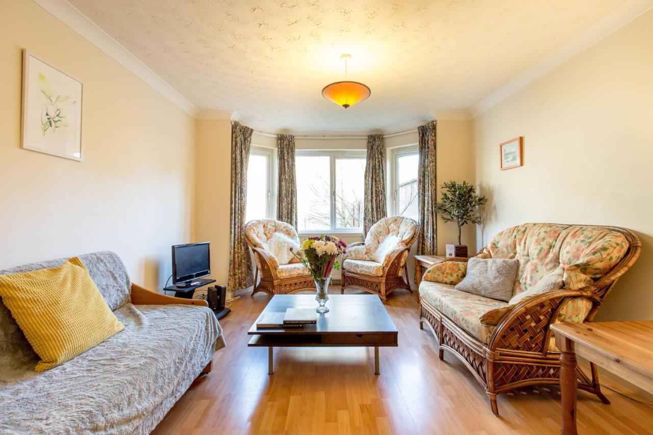 Central & Stylish 3 Bedroom, 2 Bath, Free Parking Эдинбург Экстерьер фото
